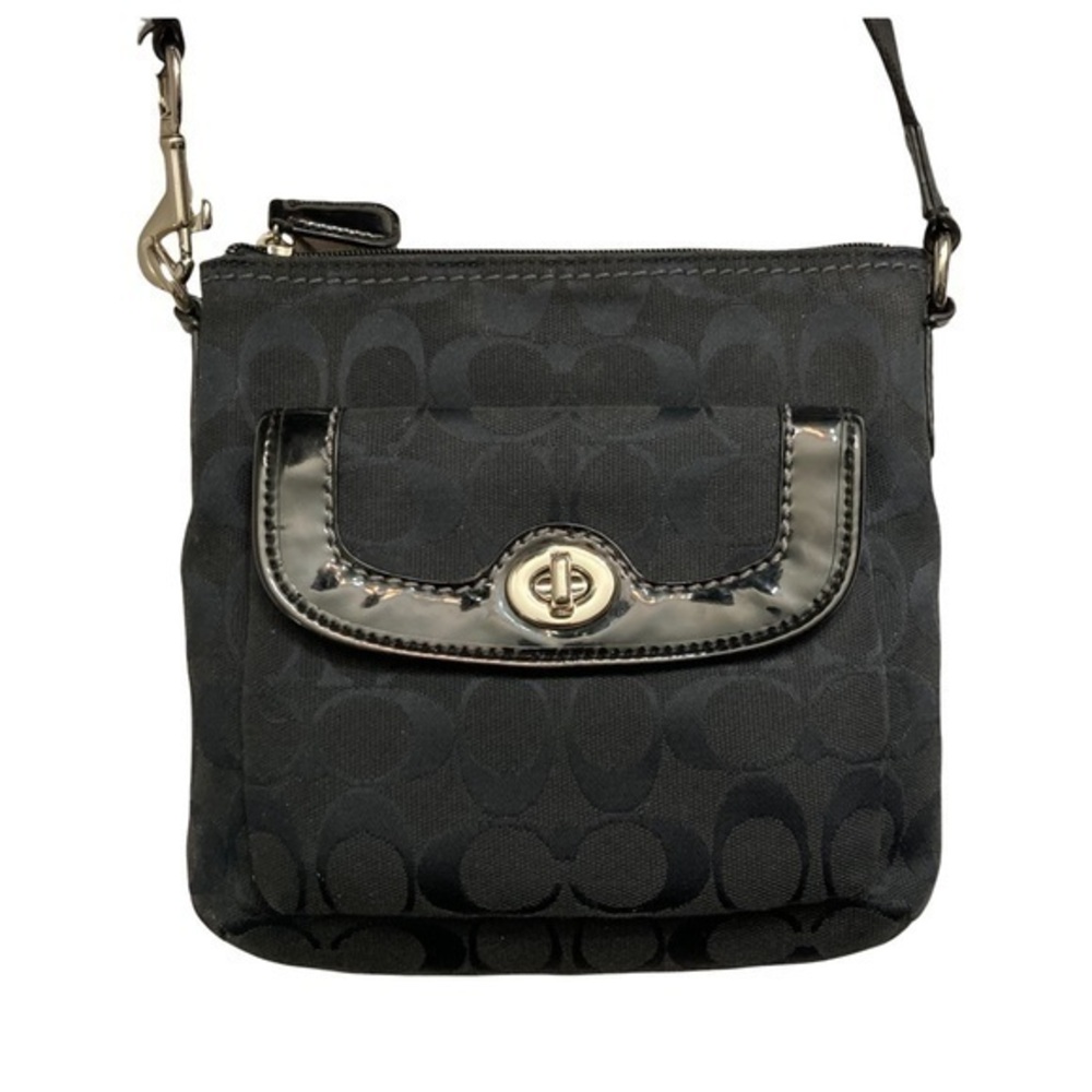 Coach black signature c turnlock crossbody swingpack bag